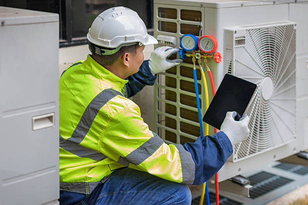 Professional Ac Installation technician working in Bertram, TX
